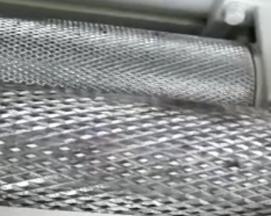 rotary veneer peeling machine