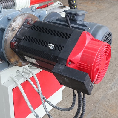 veneer peeling machine